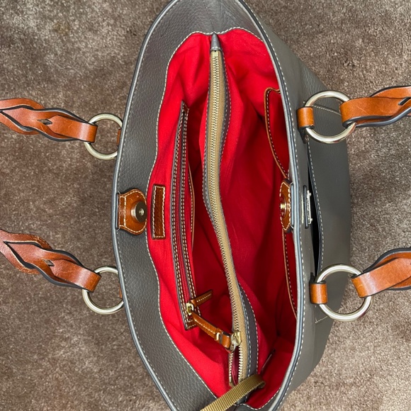 Dooney & Bourke: Pebble Grain Small Tammy Tote - Picture 9 of 11